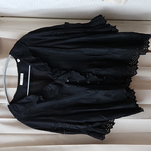 Doen Tops - Elegant Black Lace Trim Blouse